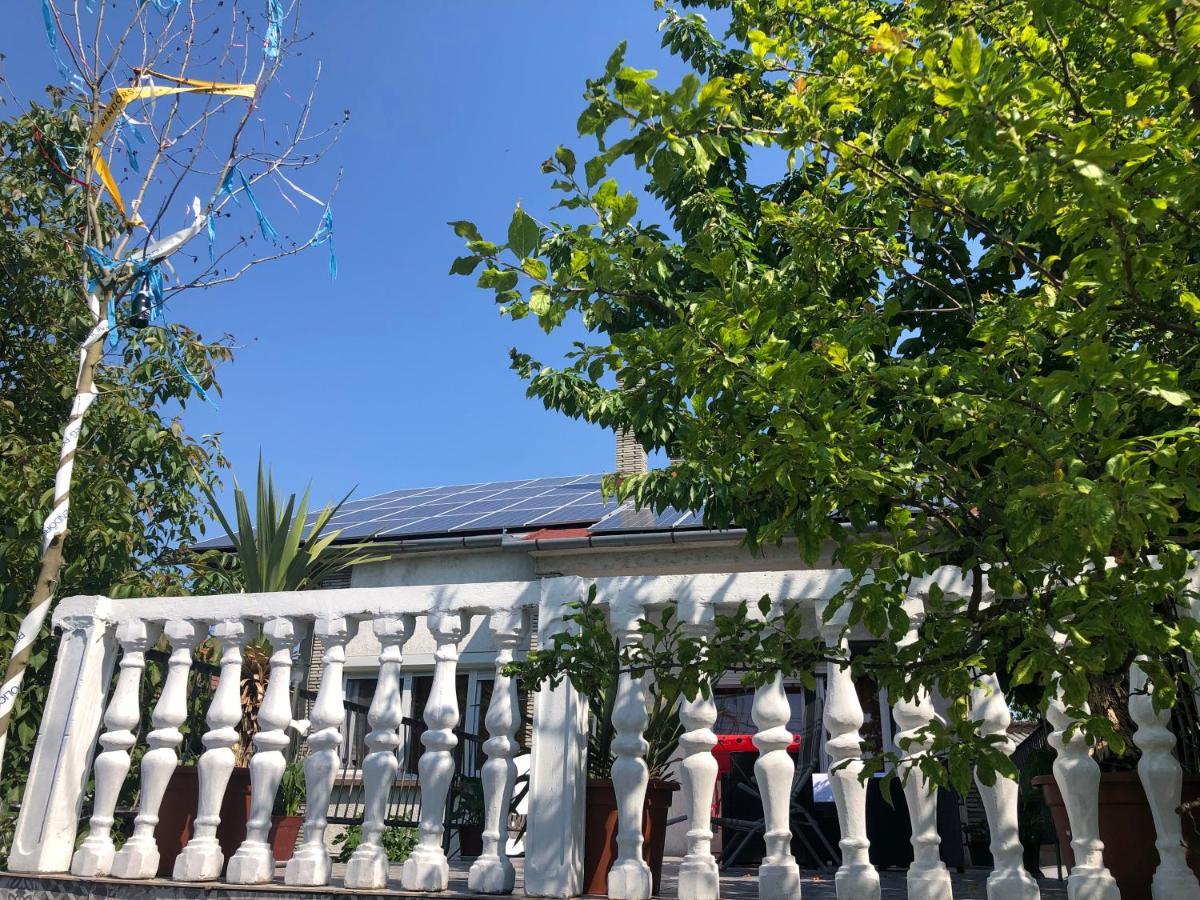 Jesolo Apartmanhaz Balatonkeresztur Bagian luar foto