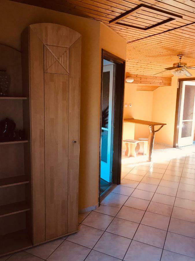 Jesolo Apartmanhaz Balatonkeresztur Bagian luar foto